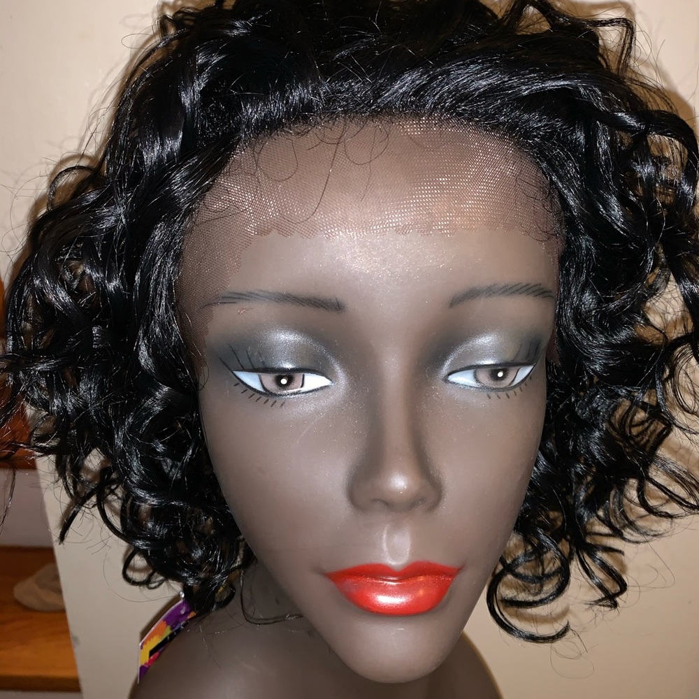 Full Lace Wig, Front & Rear - Picture 2 of 7